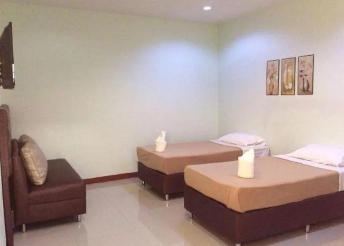 Friends House Resort 4*